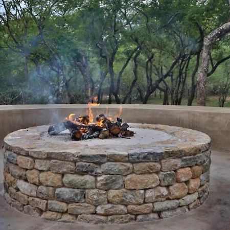 Chelesa By Kruger Nights Apartment Marloth Park Bagian luar foto