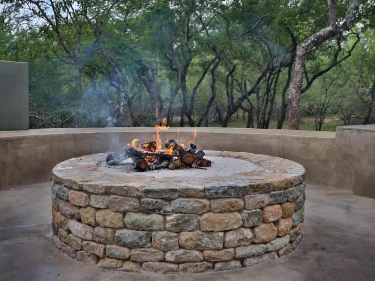 Chelesa By Kruger Nights Apartment Marloth Park Bagian luar foto