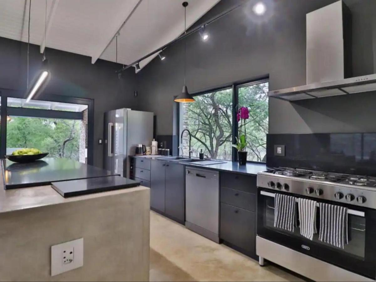 Chelesa By Kruger Nights Apartment Marloth Park Bagian luar foto